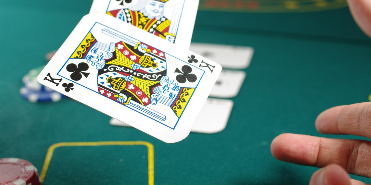 Navigating the World of Online Casino Bonuses: Strategies for Maximizing Value